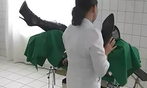 المتخنث والطبيب. نات ...